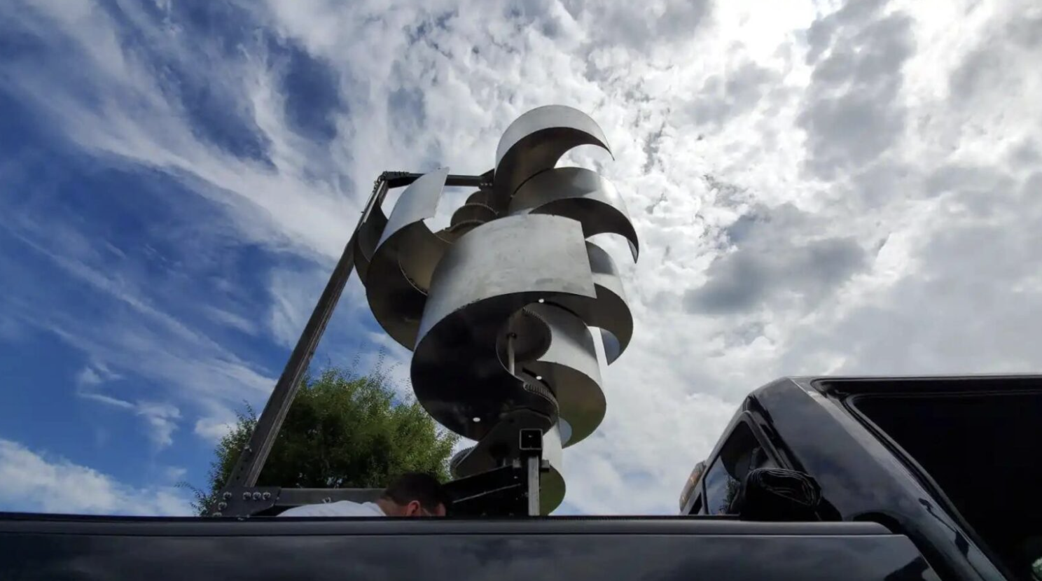 Revolucionario aerogenerador de Harmony Turbines desafía la dominancia de los paneles solares